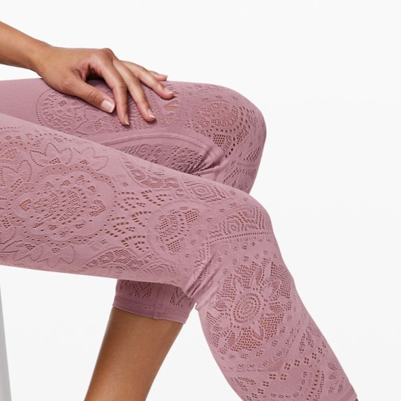 Lululemon 🥰 Reveal Crop Zen Expression 😘😍 - Picture 6 of 8